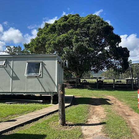 Gundy Pub & Caravan Park Gundiah Екстериор снимка