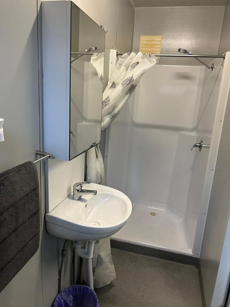 Gundy Pub & Caravan Park Gundiah Екстериор снимка