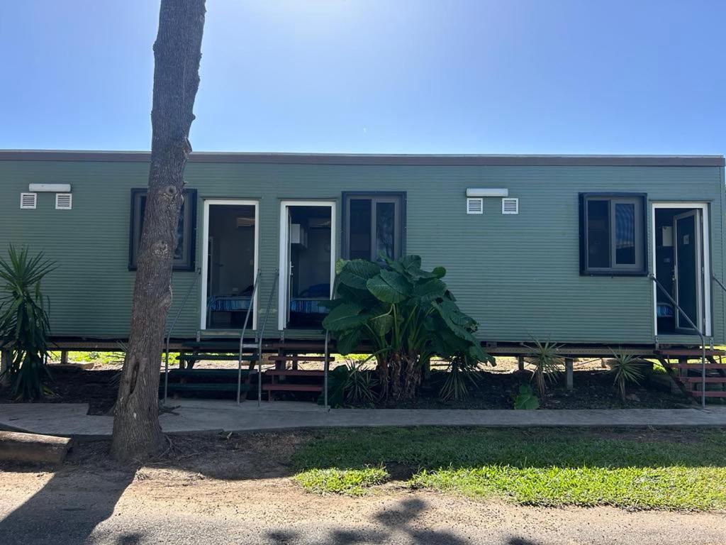 Gundy Pub & Caravan Park Gundiah Екстериор снимка
