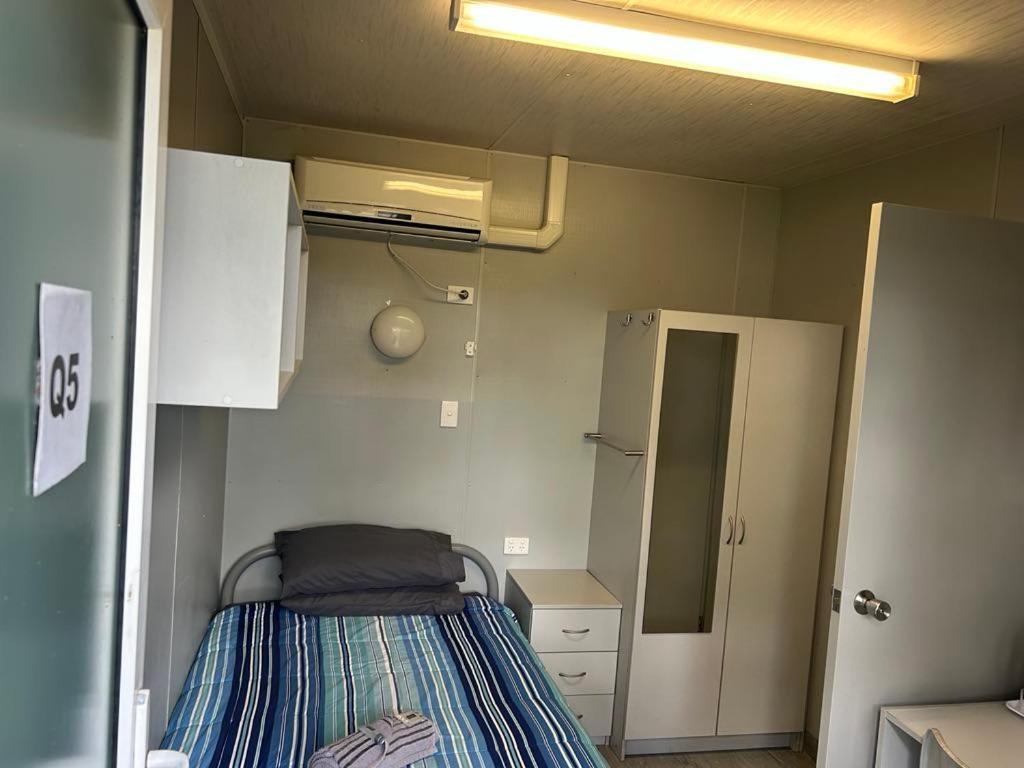 Gundy Pub & Caravan Park Gundiah Екстериор снимка