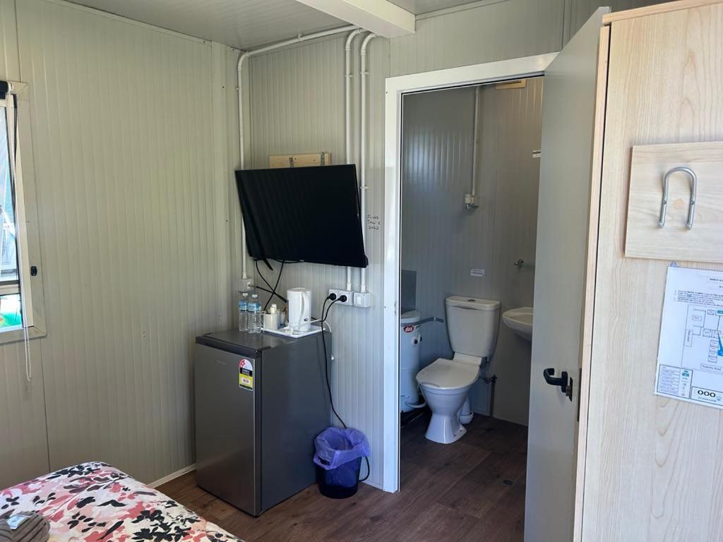 Gundy Pub & Caravan Park Gundiah Екстериор снимка