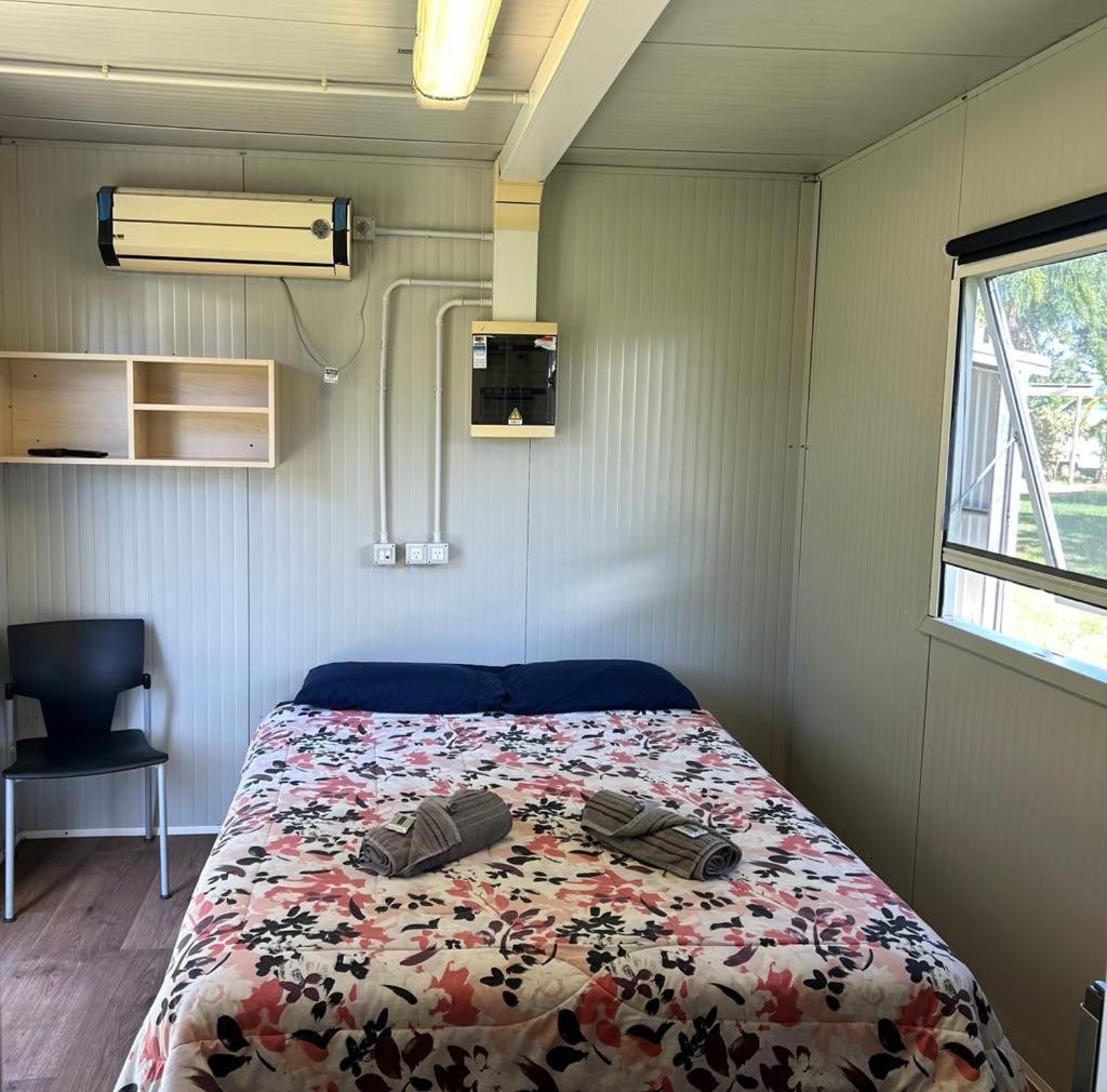 Gundy Pub & Caravan Park Gundiah Екстериор снимка